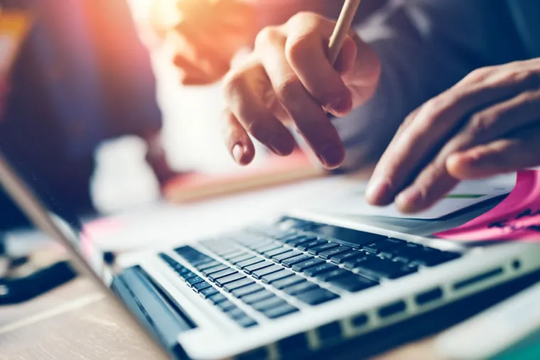 iStock 537275804 project management