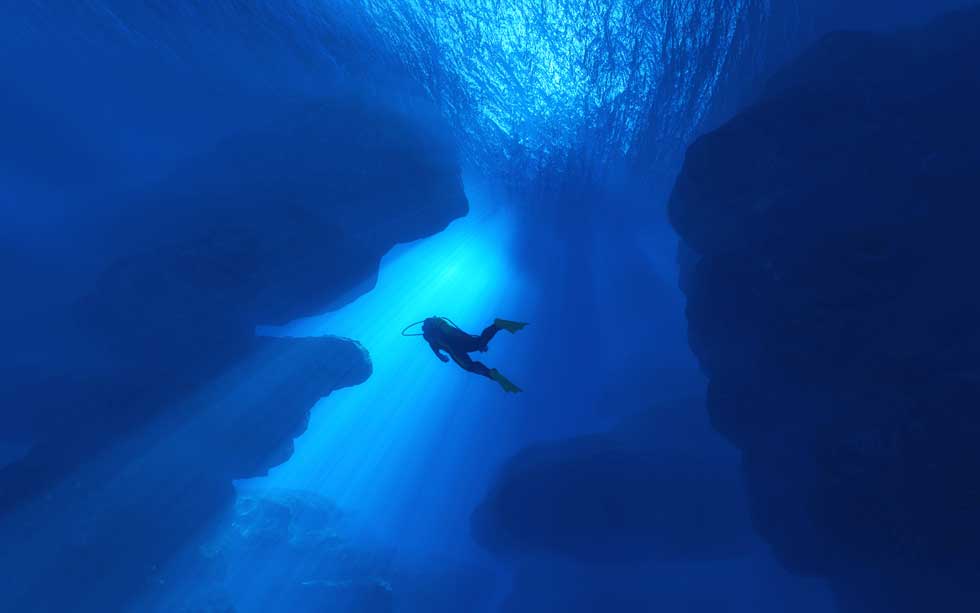 brain involvement in diving-related injuries