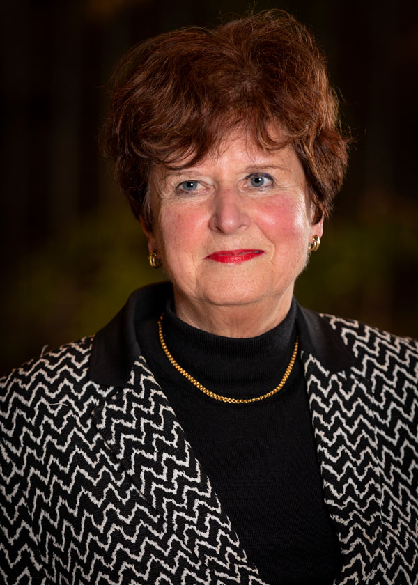 Prof. Marianne de Visser