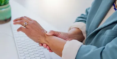 iStock 1837223234 Elderly Gripping Wrist