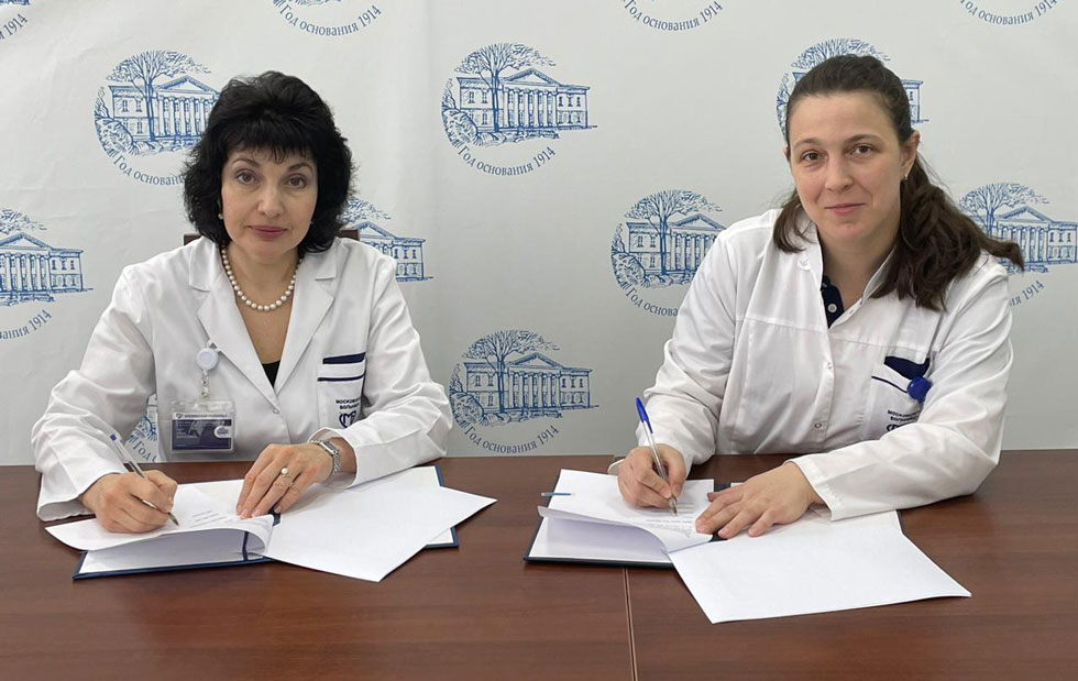 Dr Ksenia Pochigaeva with Prof. Alla Guekht