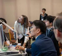 WCN2025 Day1 Web 159