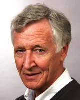 Prof William Howlett
